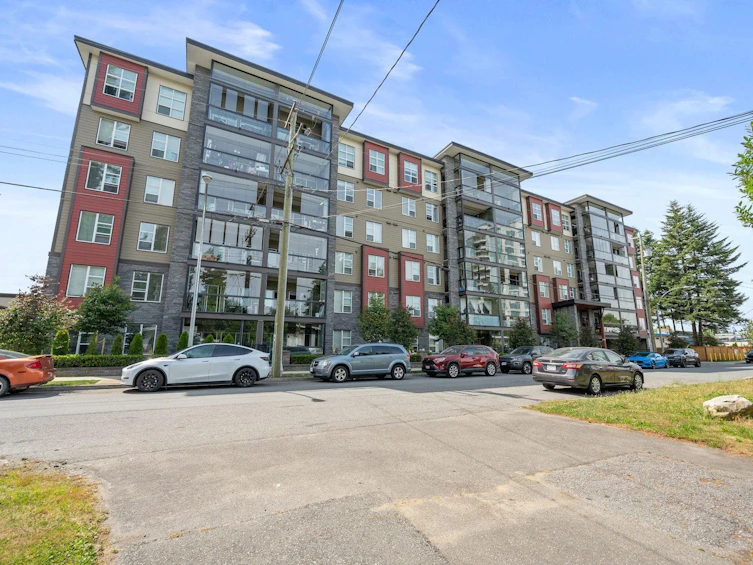 208-2649 James Street, Abbotsford, BC, V2T 0K2 - 3
