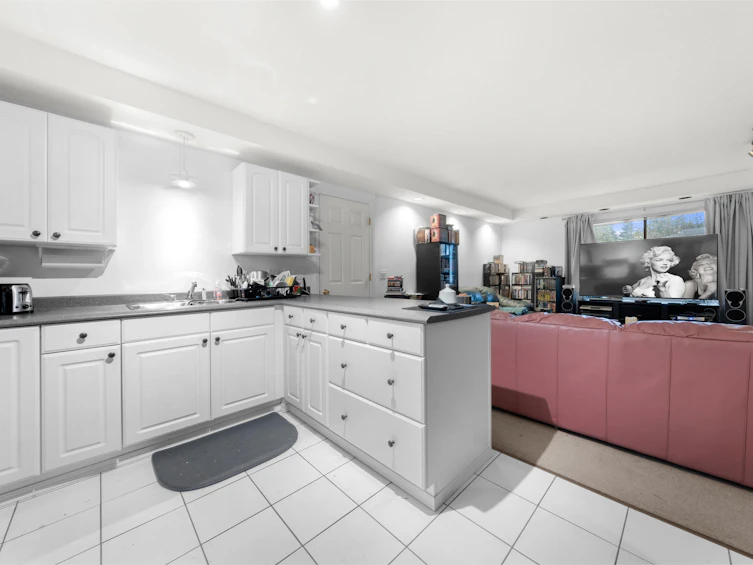9762 149 Street, Surrey, BC, V3R 8C6 - 33