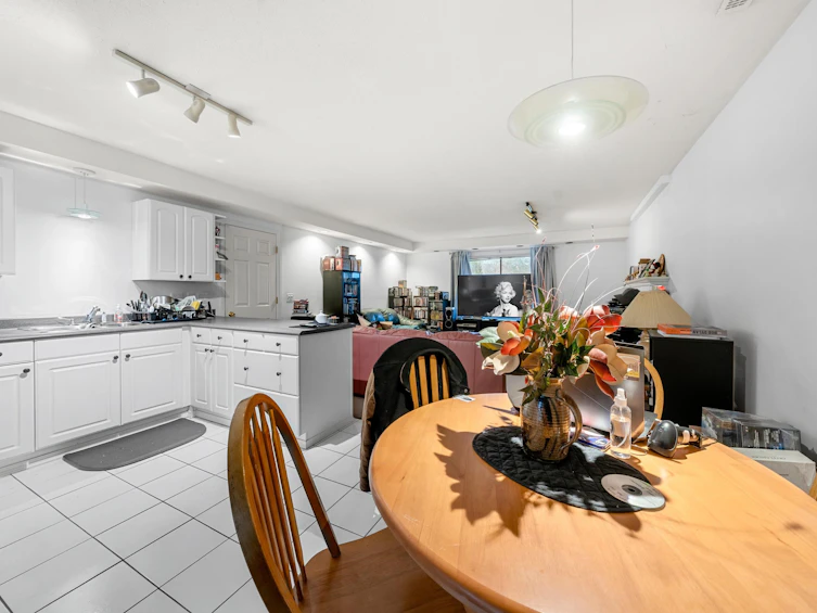 9762 149 Street, Surrey, BC, V3R 8C6 - 16