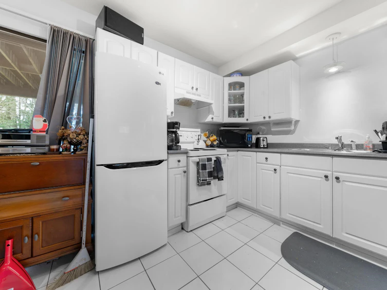 9762 149 Street, Surrey, BC, V3R 8C6 - 34