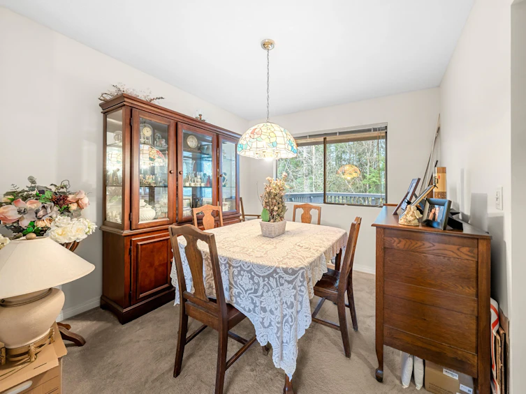 9762 149 Street, Surrey, BC, V3R 8C6 - 6