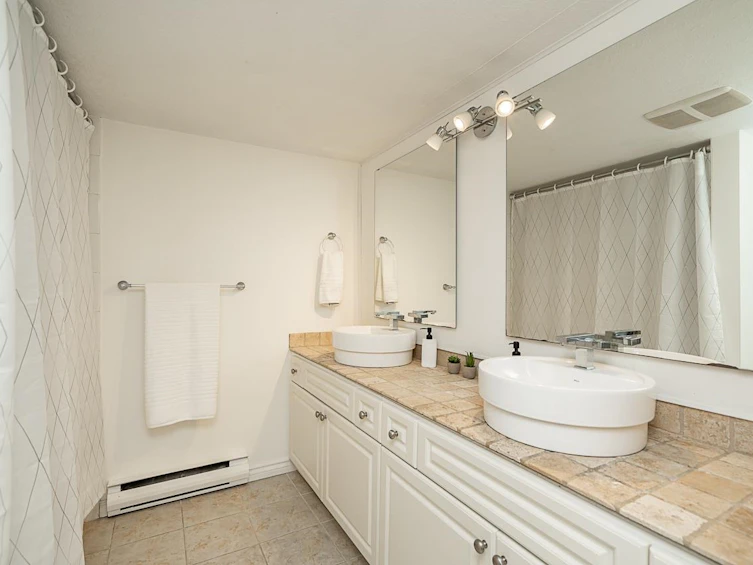 2209 Alder Street, Vancouver, BC, V6H 2R8 - 31