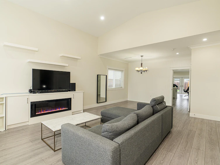 1483 Sperling Avenue, Burnaby, BC, V5B 4J8 - 3