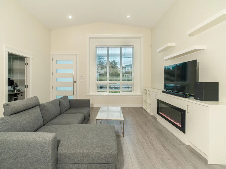 1483 Sperling Avenue, Burnaby, BC, V5B 4J8 - 5