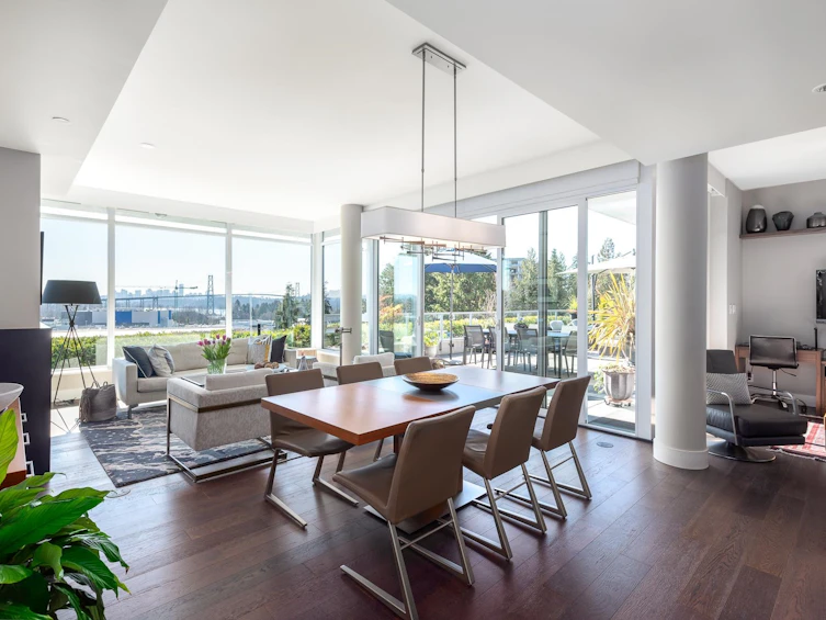 501-918 Keith Road, West Vancouver, BC, V7T 1M3 - 2