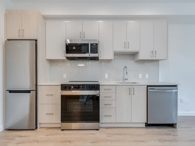 E216-13858 108 Avenue, Surrey, BC, V3T 0T8 - 6
