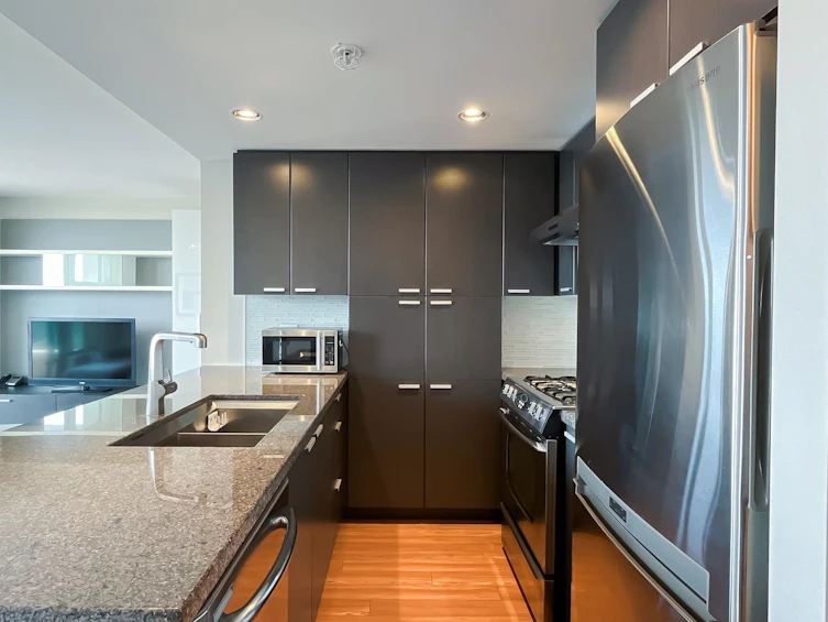 2402-2232 Douglas Road, Burnaby, BC, V5C 0G9 - 3