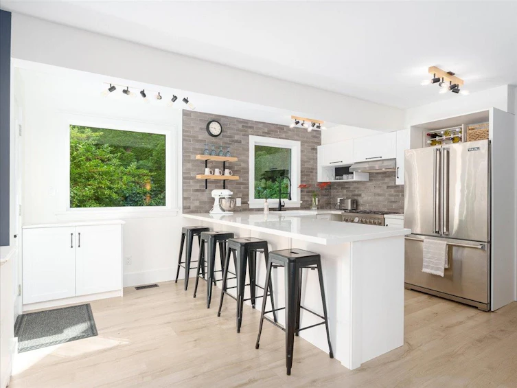 6810 Hycroft Road, West Vancouver, BC, V7W 2K8 - 7
