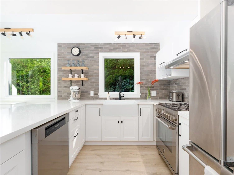 6810 Hycroft Road, West Vancouver, BC, V7W 2K8 - 8