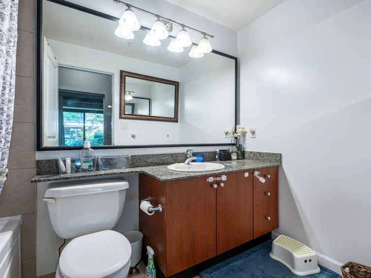 103-200 Capilano Road, Port Moody, BC, V3H 5N1 - 18