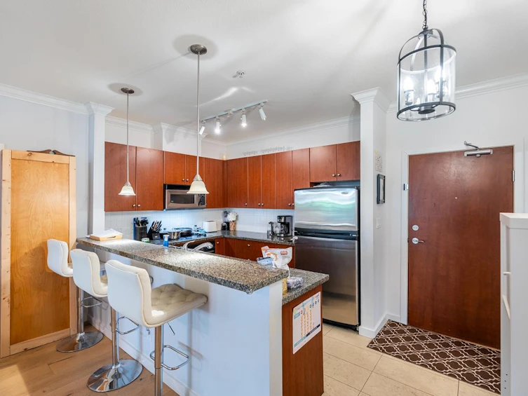 103-200 Capilano Road, Port Moody, BC, V3H 5N1 - 6