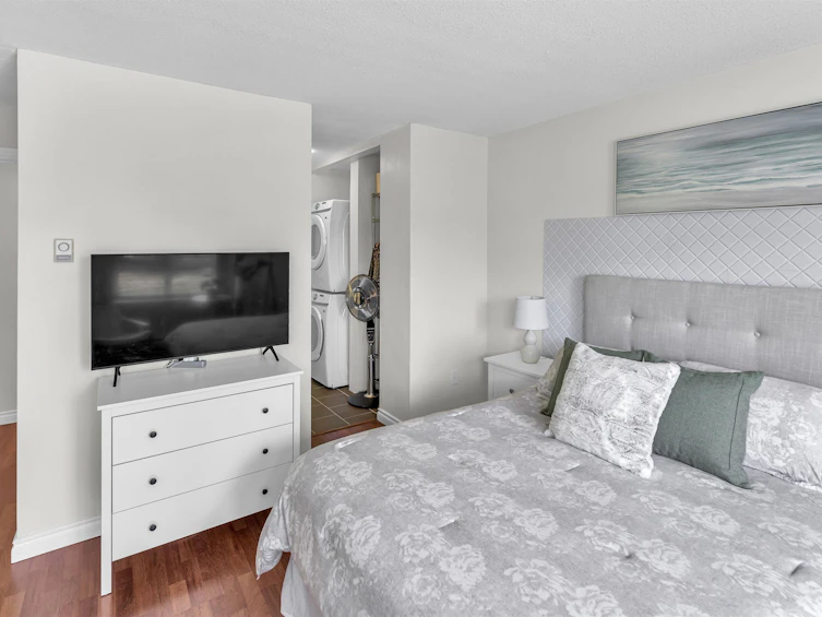 205-1840 E Southmere Crescent, Surrey, BC, V4A 9C5 - 9