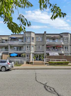 205 1840 E Southmere Crescent