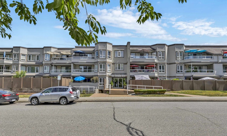 205-1840 E Southmere Crescent