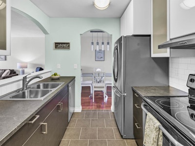 205-1840 E Southmere Crescent - 5