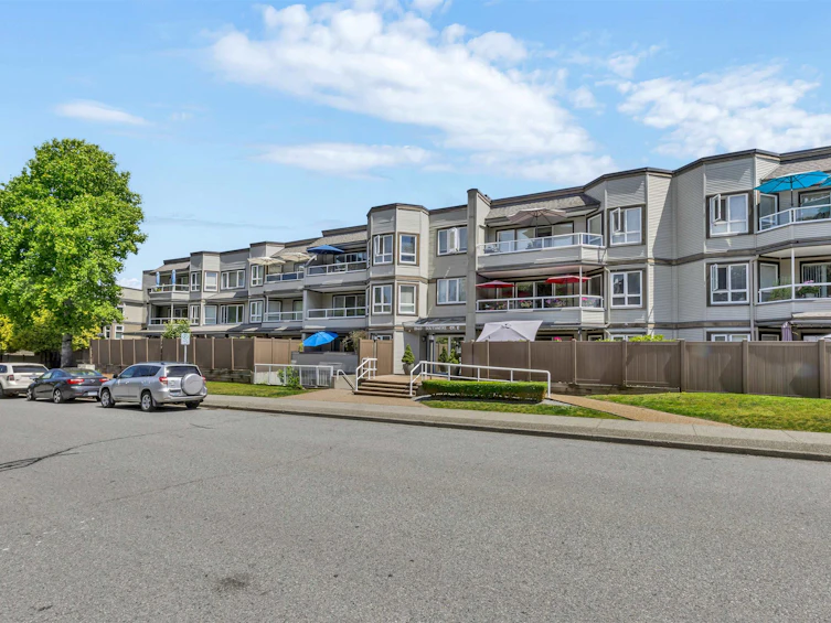 205-1840 E Southmere Crescent, Surrey, BC, V4A 9C5 - 2