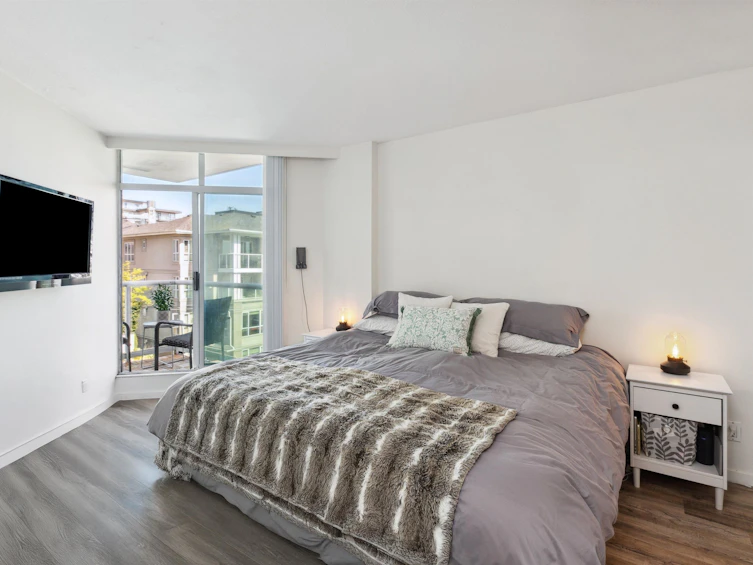 703-130 E 2nd Street, North Vancouver, BC, V7L 1C3 - 9
