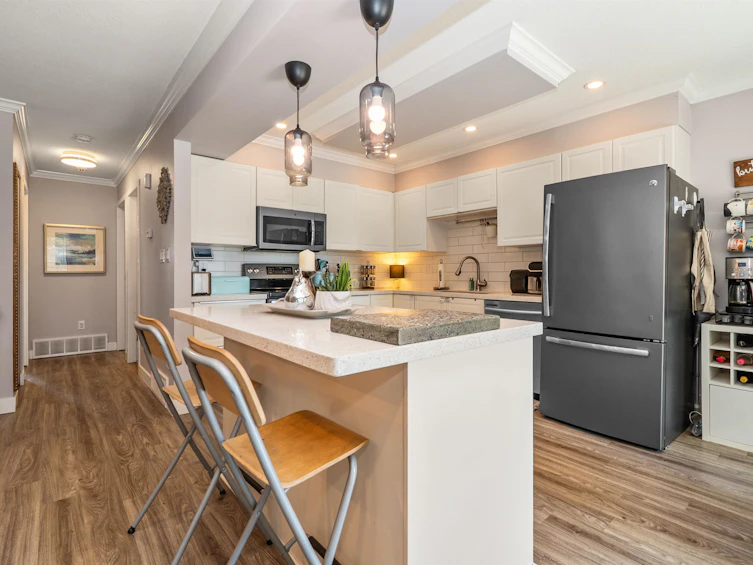 20-32858 Landeau Place, Abbotsford, BC, V2S 5X9 - 4
