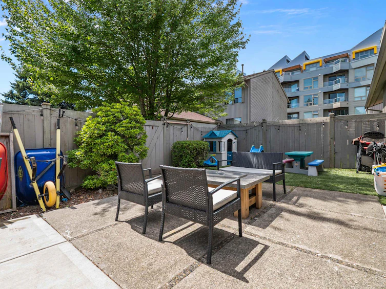 20-32858 Landeau Place, Abbotsford, BC, V2S 5X9 - 22