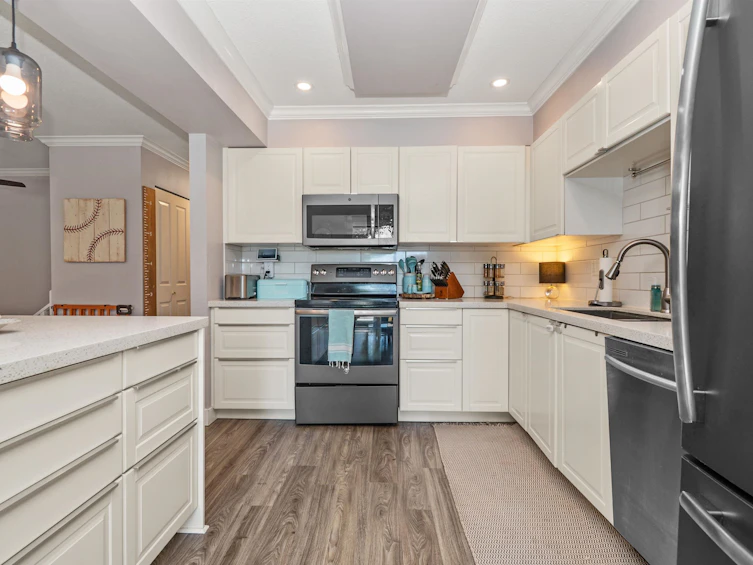 20-32858 Landeau Place, Abbotsford, BC, V2S 5X9 - 3
