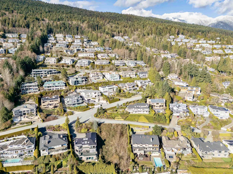 1484 Camridge Road, West Vancouver, BC - 14