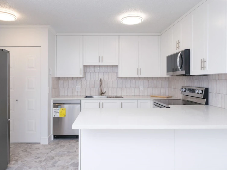 2401-3970 Carrigan Court, Burnaby, BC, V3N 4S5 - 10