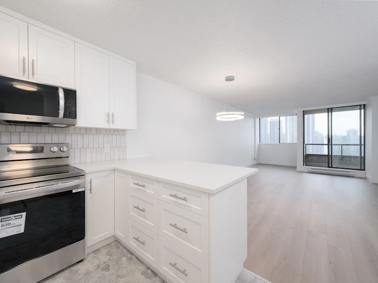 2401-3970 Carrigan Court, Burnaby, BC, V3N 4S5 - 15