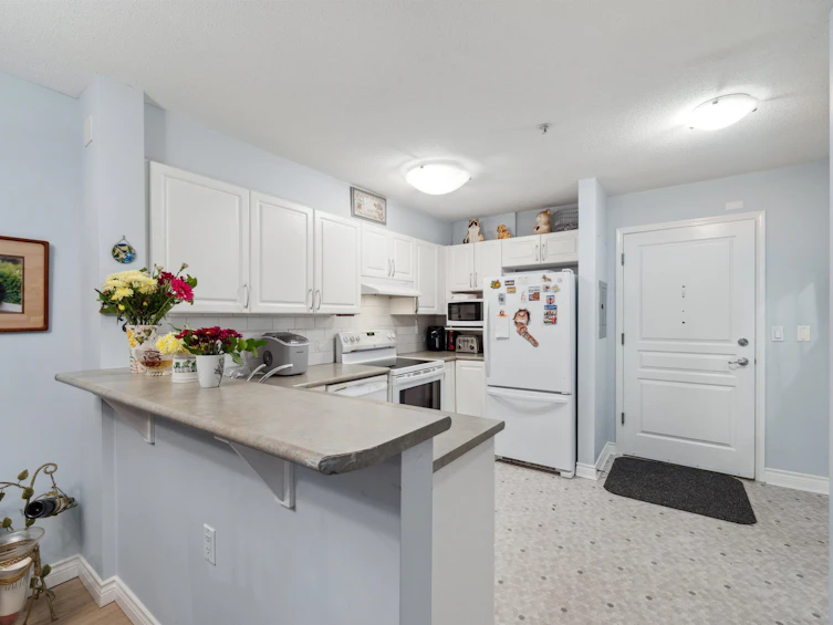202-960 Lynn Valley Road, North Vancouver, BC, V7J 3V6 - 10