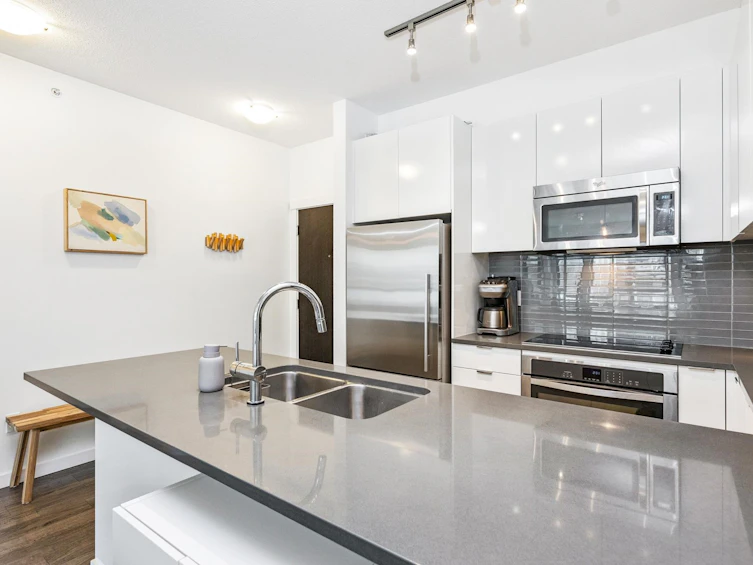 516-2665 Mountain Highway, North Vancouver, BC, V7J 0A8 - 14