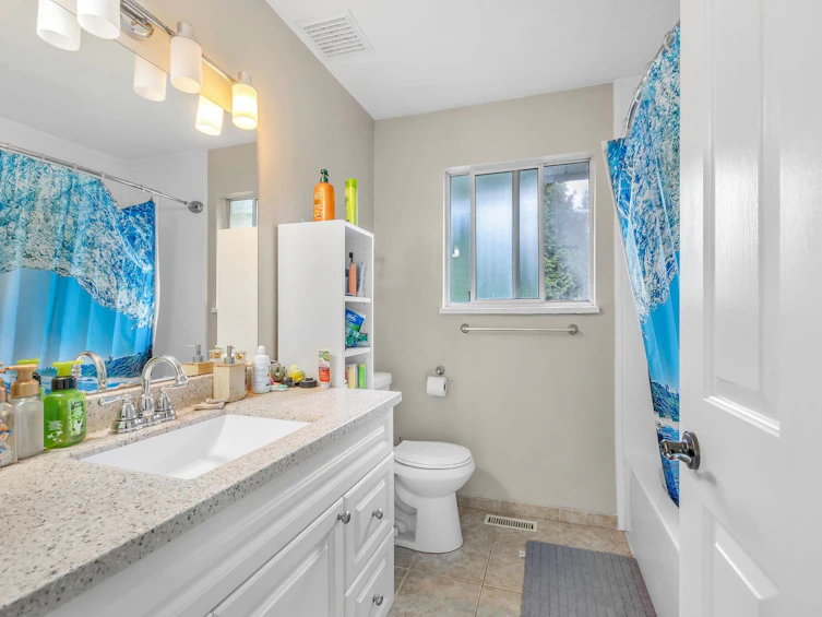 6472 138 Street, Surrey, BC, V3W 5G6 - 18