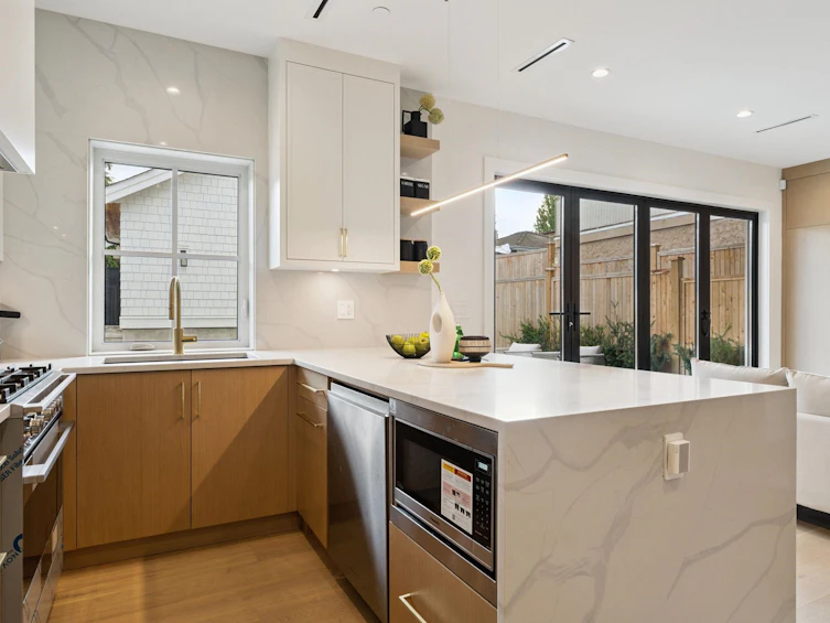4868 Dumfries Street, Vancouver, BC, V5N 3T9 - 9
