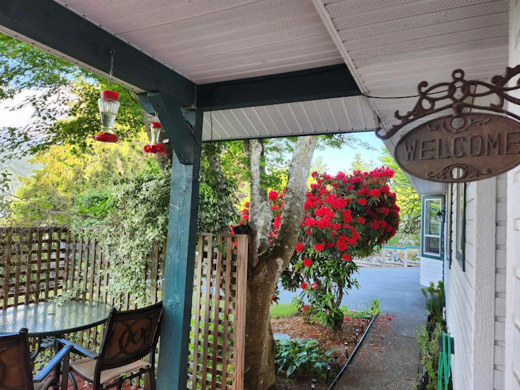 6303 Fairway Avenue, Sechelt, BC, V7Z 0P8 - 3