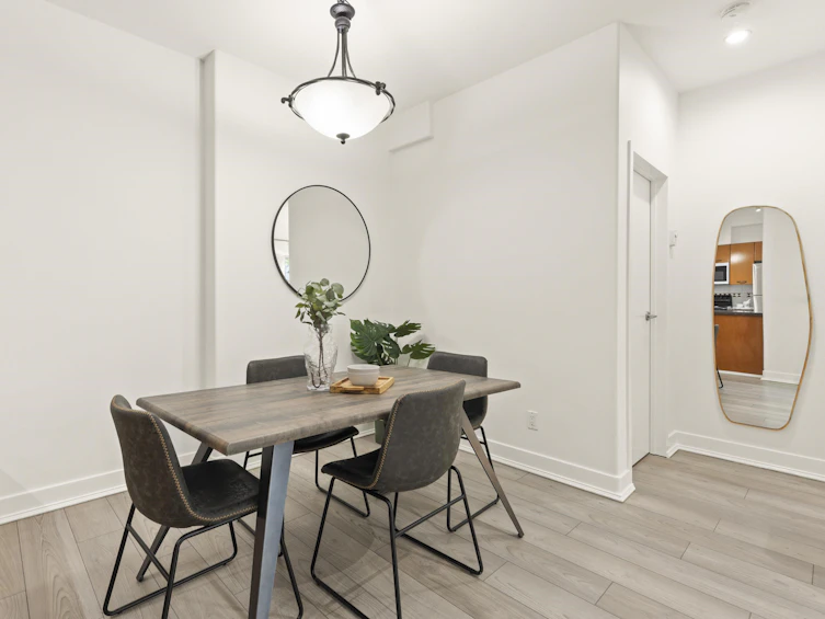 115-1823 W 7th Avenue, Vancouver, BC, V6J 5K5 - 2