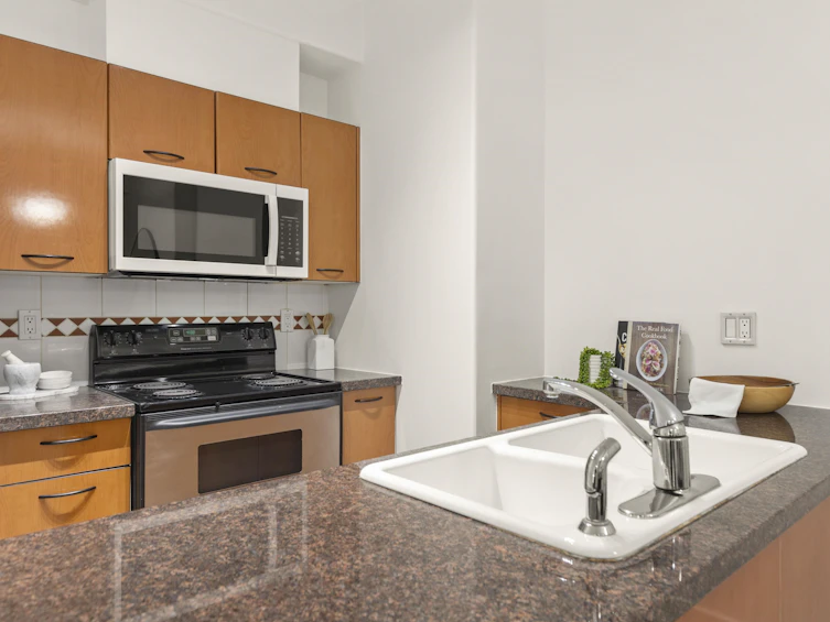 115-1823 W 7th Avenue, Vancouver, BC, V6J 5K5 - 8