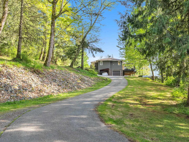4694 Udy Road, Abbotsford, BC, V3L 3A3 - 3