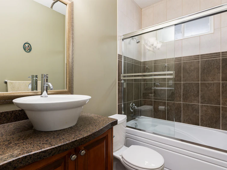 14762 67b Avenue, Surrey, BC, V3S 4P9 - 17