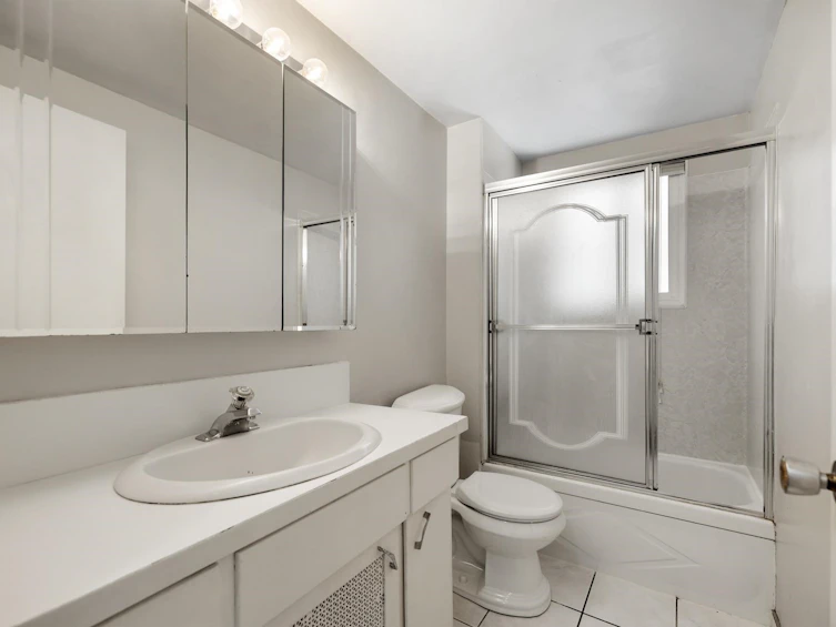 2932 Brixham Road, North Vancouver, BC, V7H 1C4 - 31