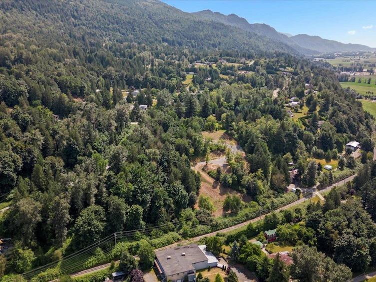 42205 Majuba Hill Road, Chilliwack, BC, V2R 5H2 - 23
