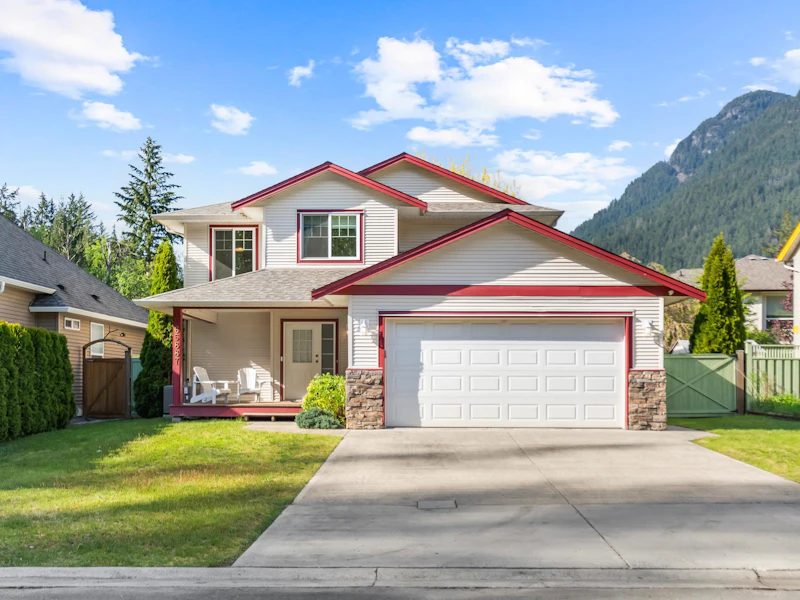 65887 Park Avenue, Hope BC V0X 1L1