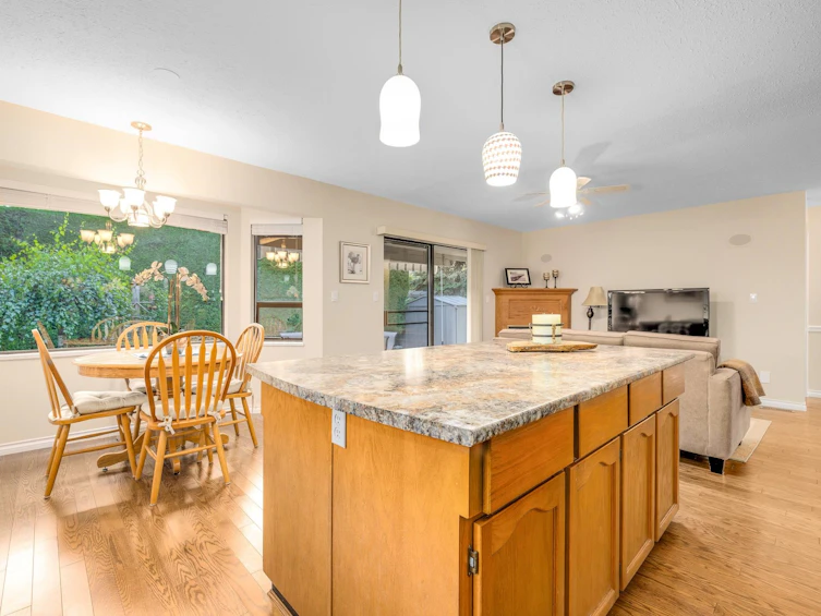 1923 141a Street, Surrey, BC, V4A 7R4 - 14