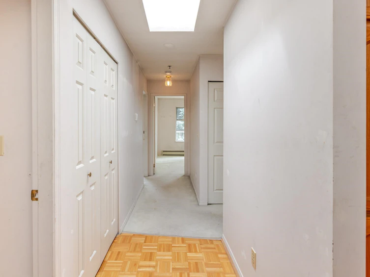 313-33535 King Road, Abbotsford, BC, V2S 6Z5 - 4