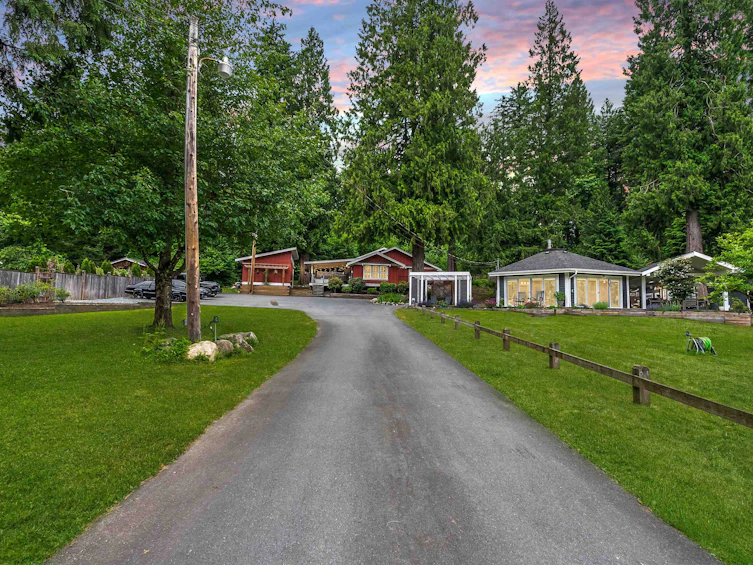 34215 Ferndale Avenue, Mission, BC, V2V 7G2