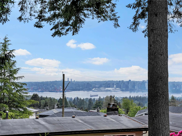 503 Crestwood Avenue, North Vancouver, BC, V7N 3C4 - 10