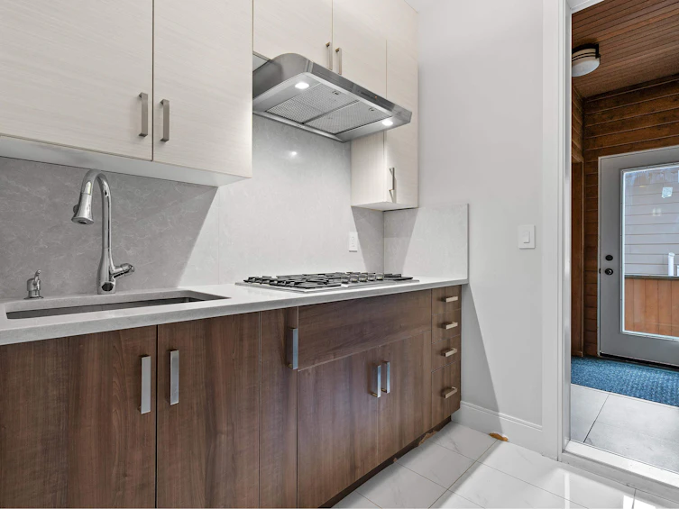 503 Crestwood Avenue, North Vancouver, BC, V7N 3C4 - 17
