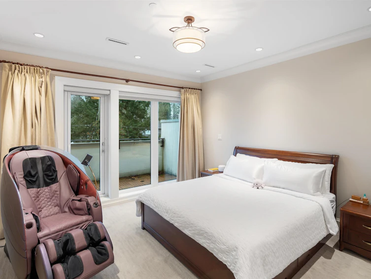 2756 W 38th Avenue, Vancouver, BC, V6N 2W9 - 6