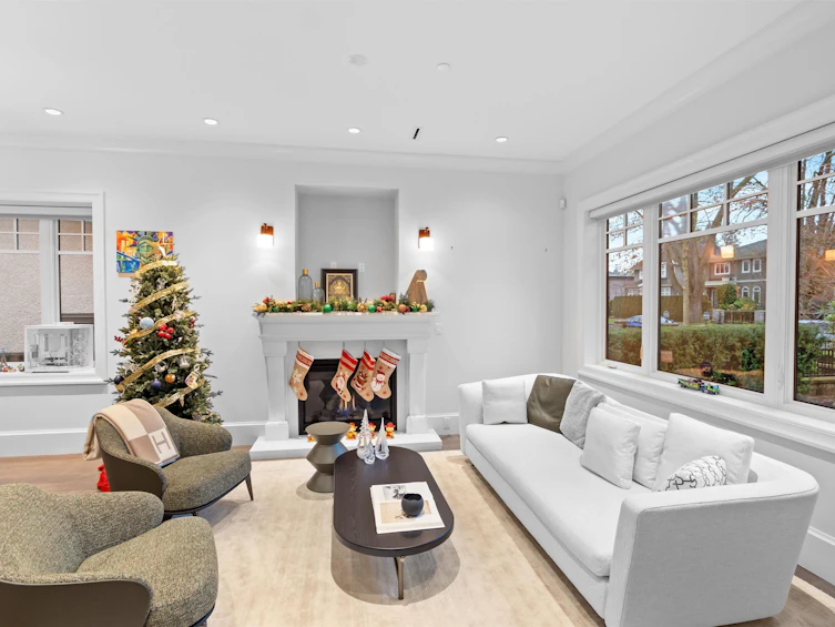 2756 W 38th Avenue, Vancouver, BC, V6N 2W9 - 2