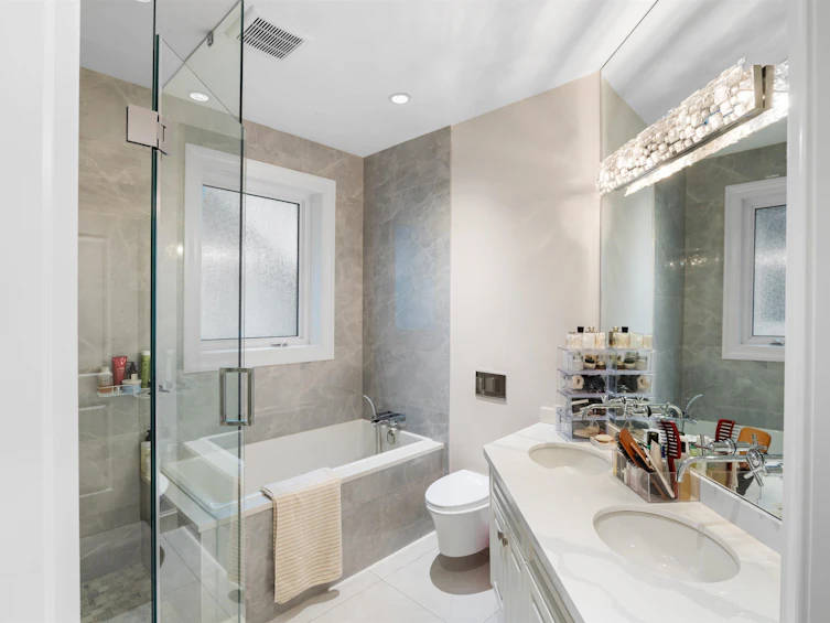 2756 W 38th Avenue, Vancouver, BC, V6N 2W9 - 7