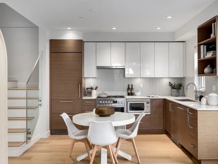 3161 Quebec Street, Vancouver, BC, V5T 3B3 - 4