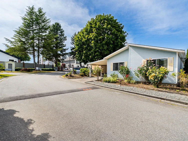 1-8078 King George Boulevard, Surrey, BC, V3W 5B5 - 6