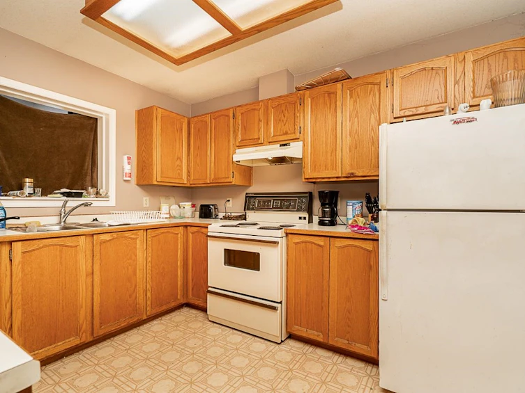 1-8078 King George Boulevard, Surrey, BC, V3W 5B5 - 16